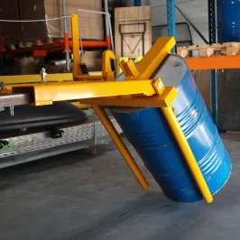 Produit Positionneur de fût 400 kg – pour chariot élévateur, passage vertical/horizontal Image